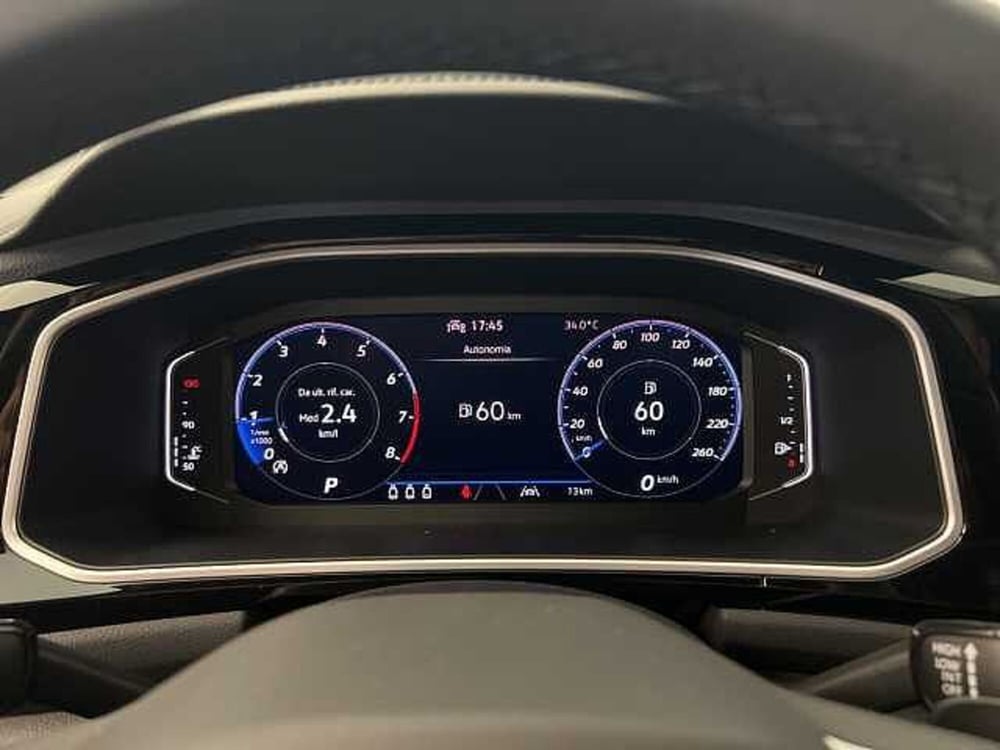 Volkswagen T-Roc nuova a Forlì-Cesena (17)