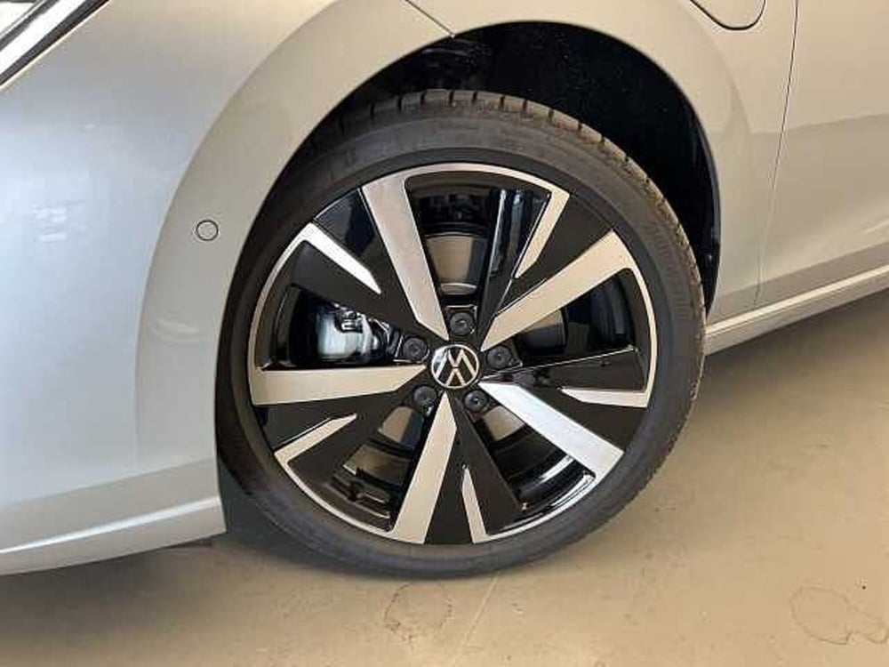 Volkswagen Golf nuova a Forlì-Cesena (9)