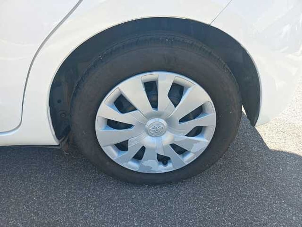 Toyota Yaris usata a Roma (12)