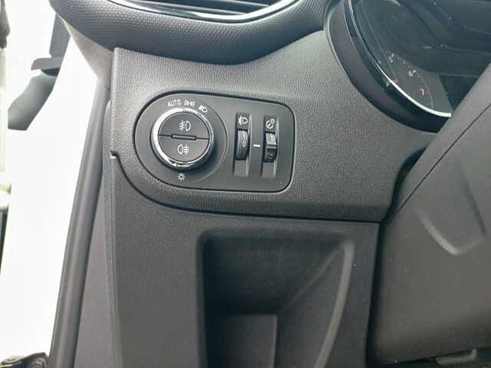 Opel Crossland X usata a Roma (7)