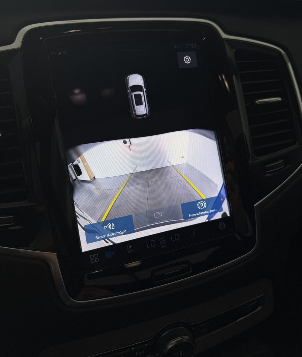Volvo XC90 usata a Parma (14)