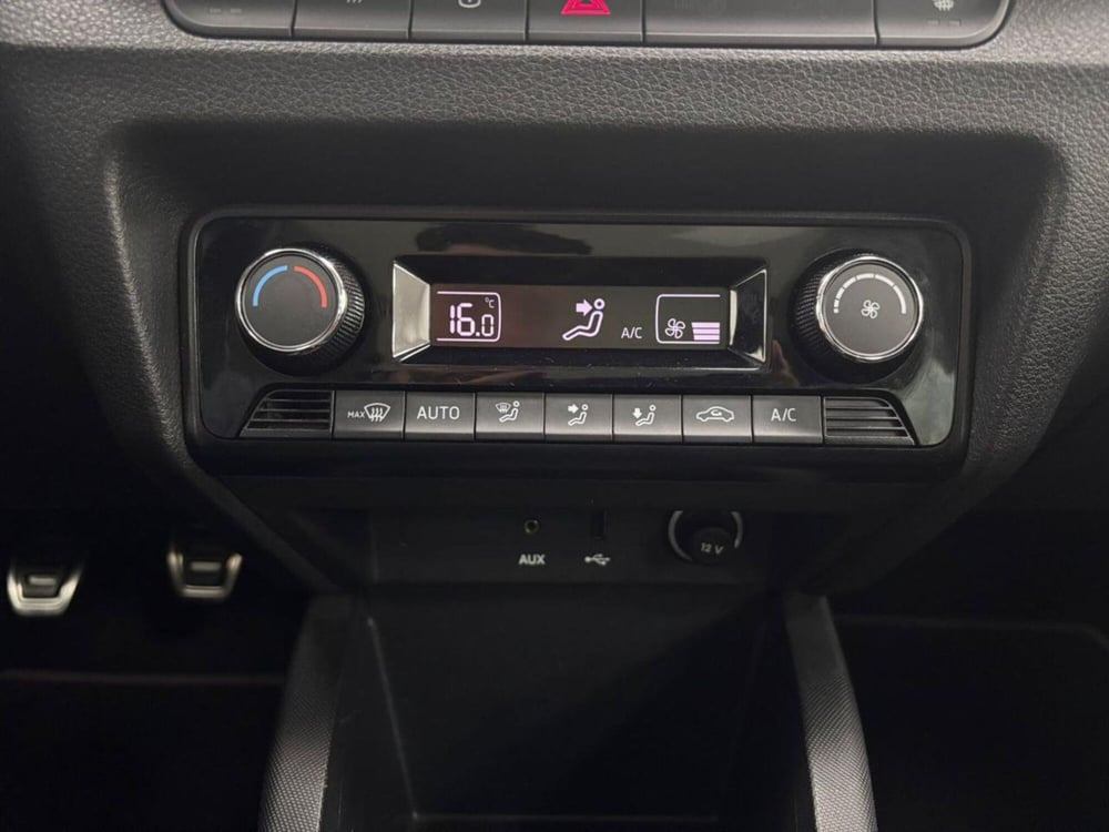 Skoda Fabia usata a Como (19)