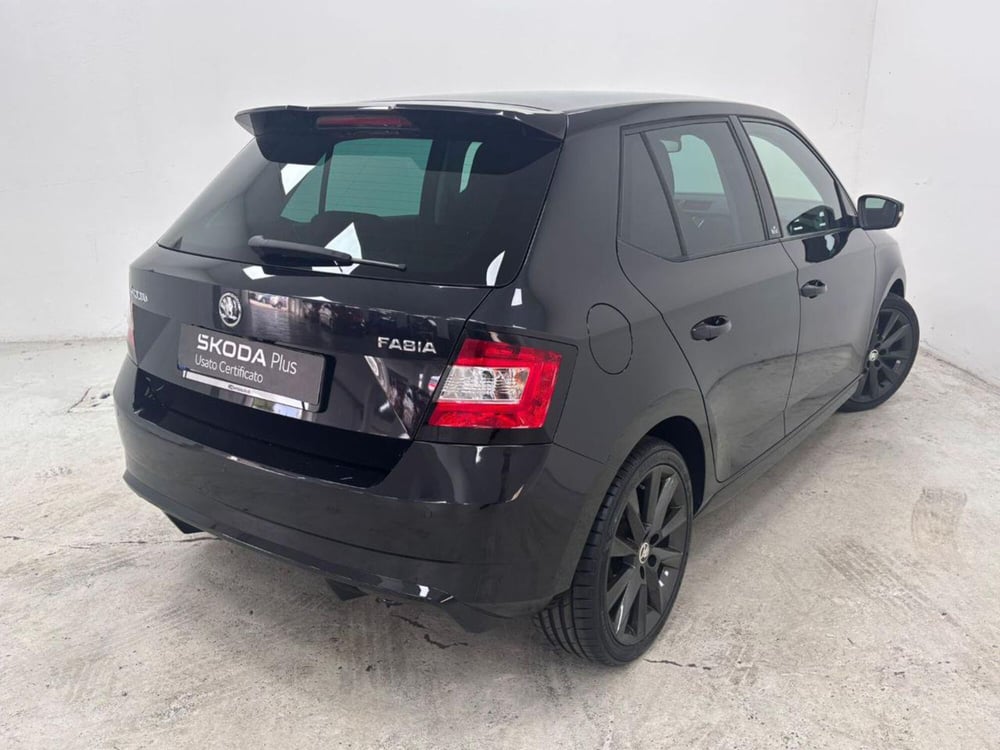 Skoda Fabia usata a Como (2)