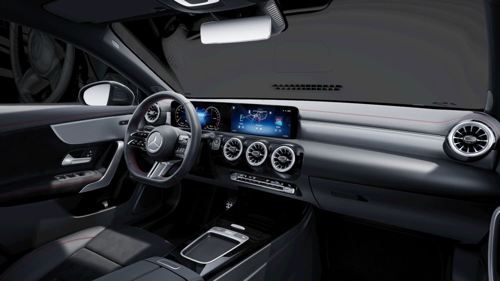 Mercedes-Benz CLA nuova a Milano (5)