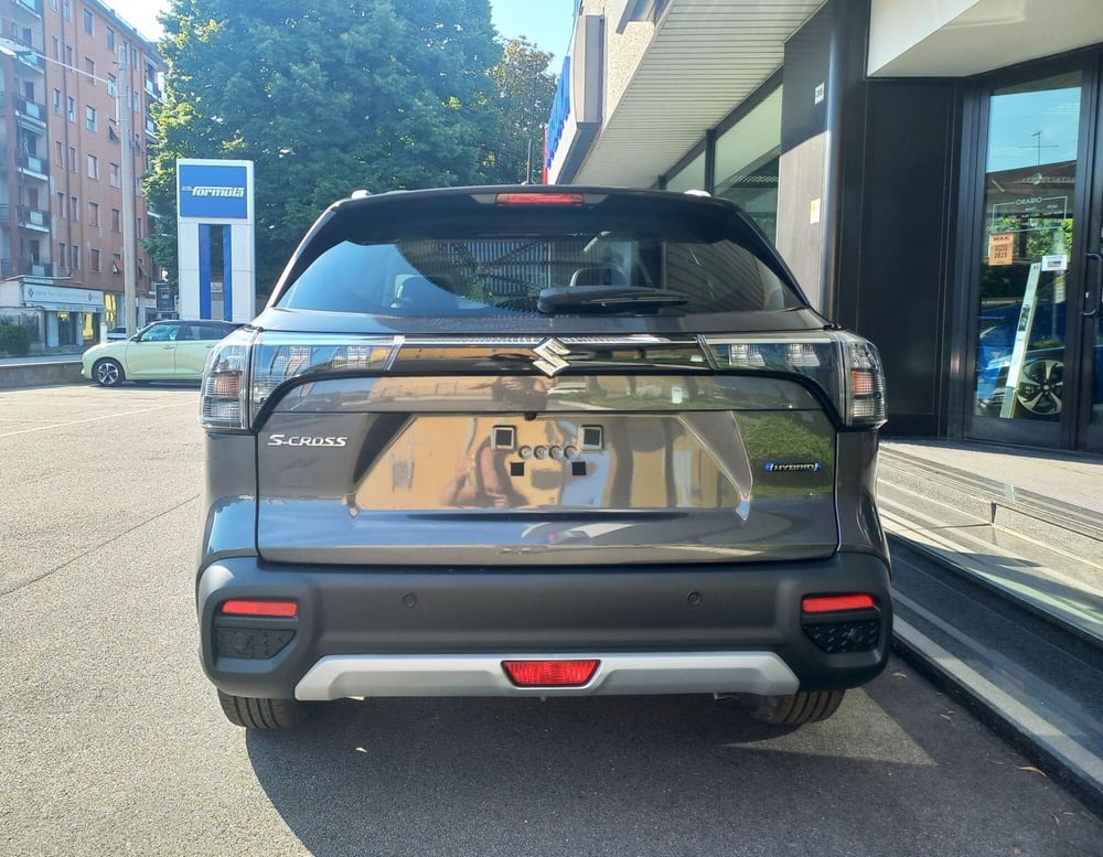 Suzuki S-Cross nuova a Milano (5)