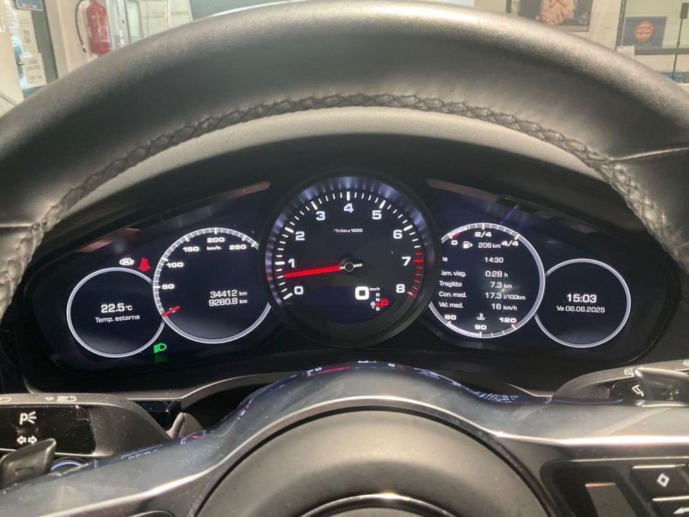 Porsche Cayenne usata a Como (6)