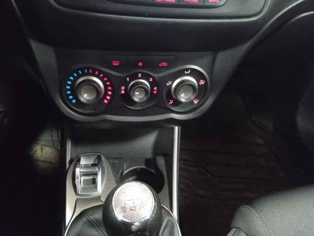 Alfa Romeo MiTo usata a Torino (12)