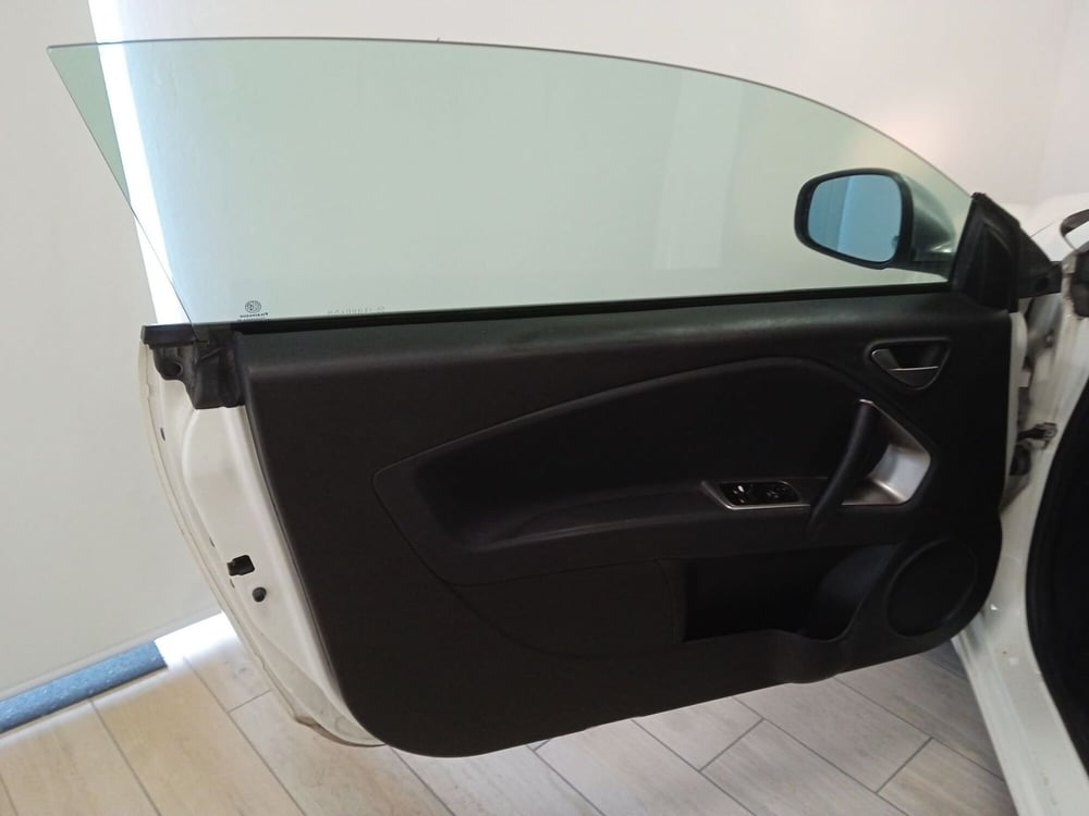 Alfa Romeo MiTo usata a Torino (7)