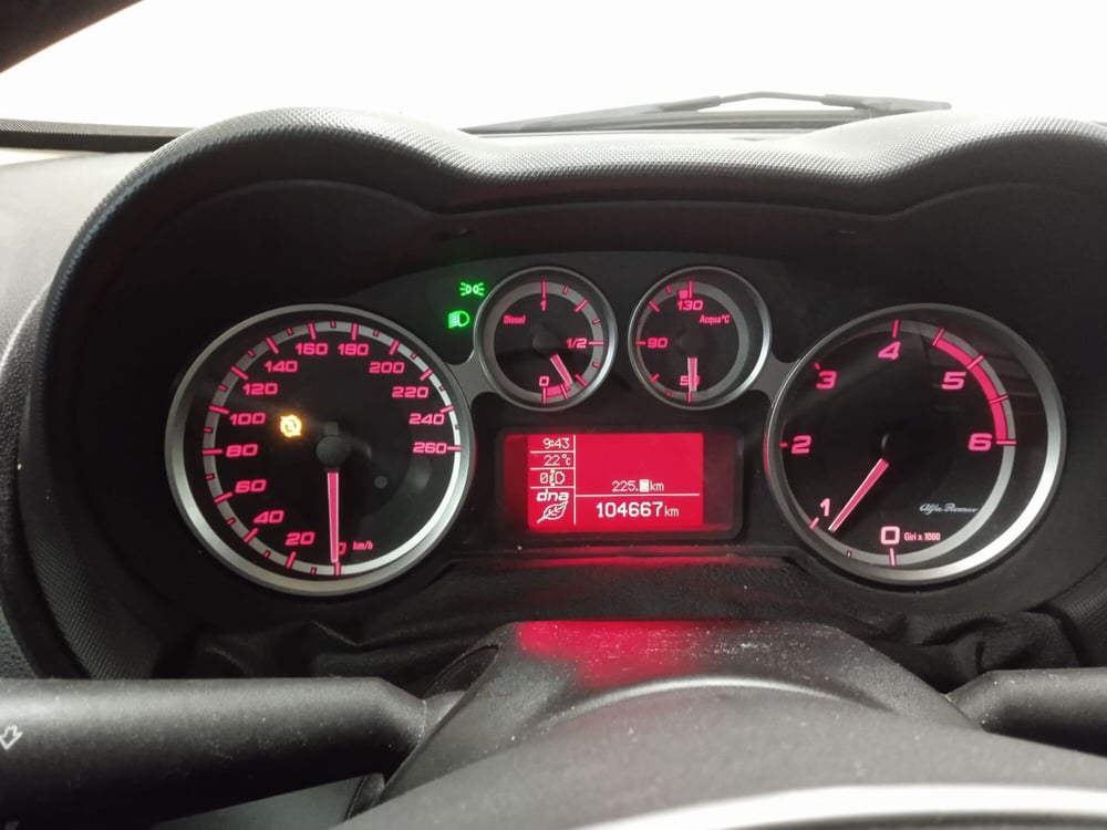 Alfa Romeo MiTo usata a Torino (9)