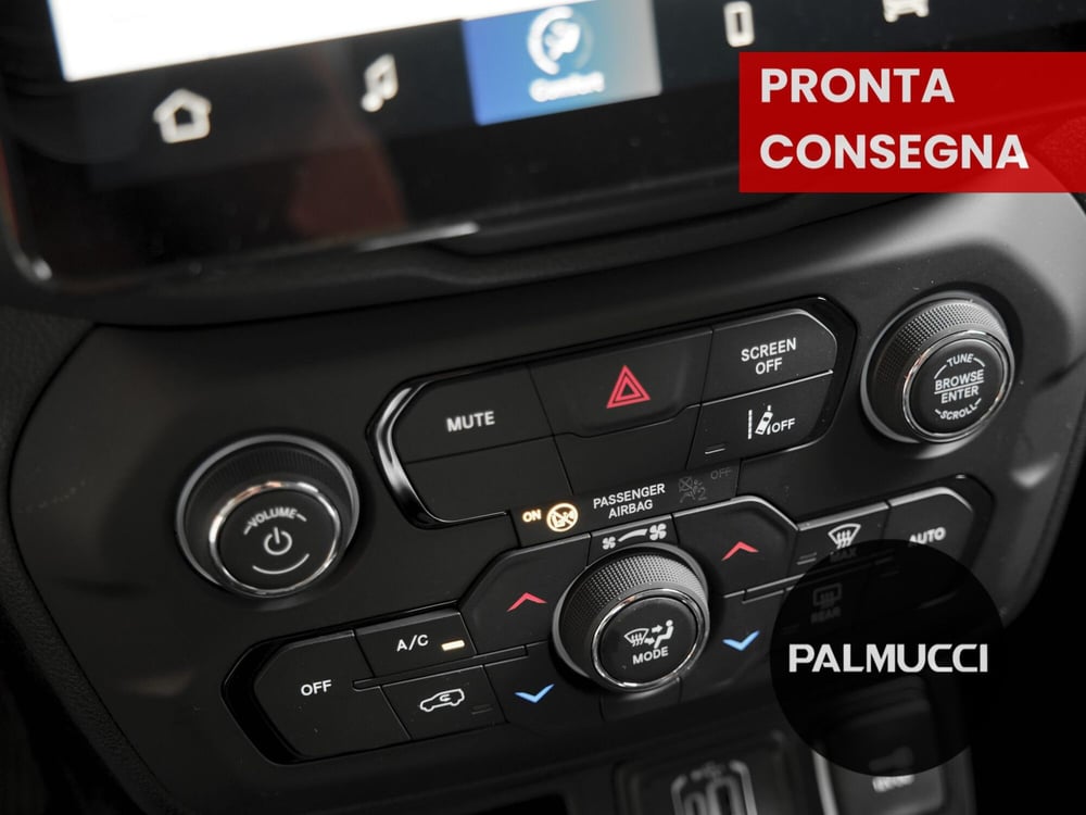Jeep Renegade nuova a Prato (11)