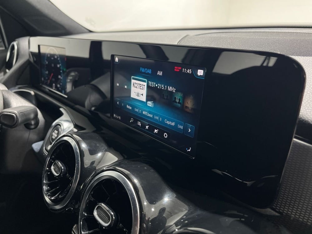 Mercedes-Benz GLB usata a Napoli (14)