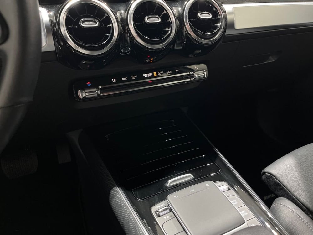 Mercedes-Benz GLB usata a Napoli (15)