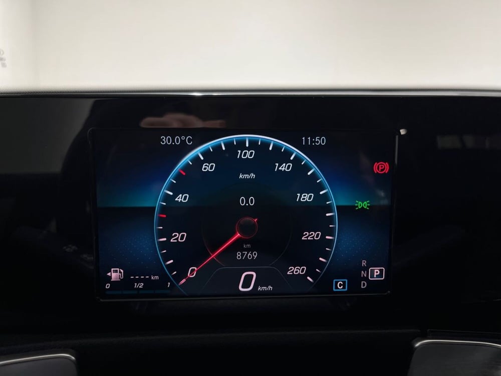 Mercedes-Benz GLB usata a Napoli (7)