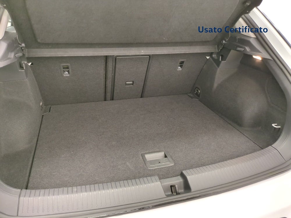 Volkswagen T-Roc usata a Avellino (8)