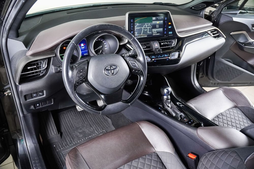 Toyota Toyota C-HR usata a Perugia (14)