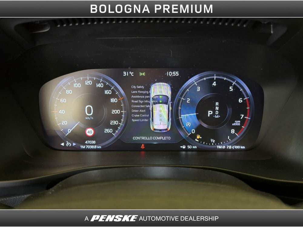 Volvo XC40 usata a Bologna (11)
