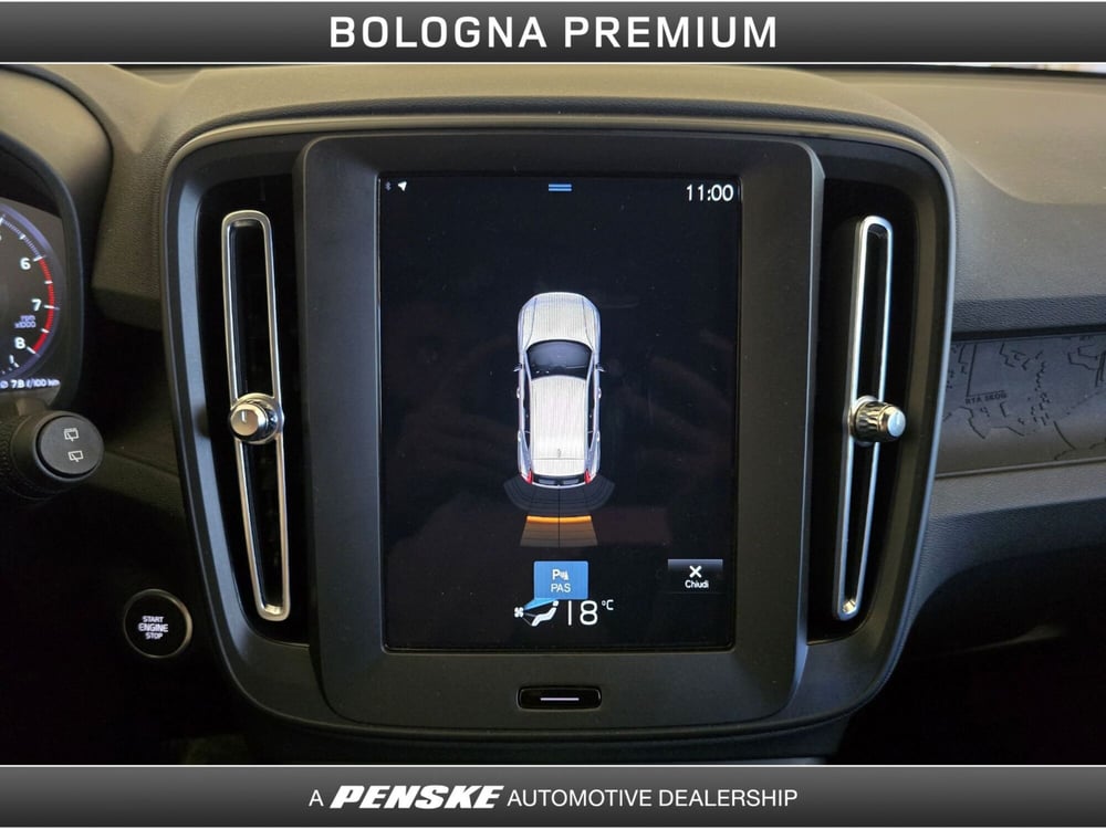 Volvo XC40 usata a Bologna (12)