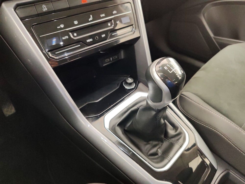 Volkswagen T-Cross usata a Massa-Carrara (11)