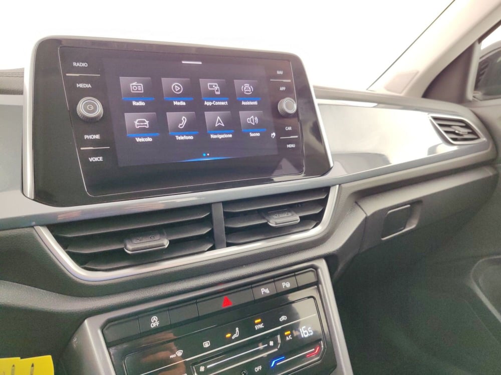Volkswagen T-Cross usata a Massa-Carrara (12)
