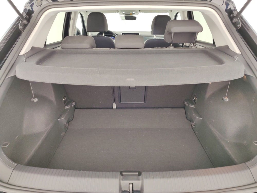 Volkswagen T-Cross usata a Massa-Carrara (16)