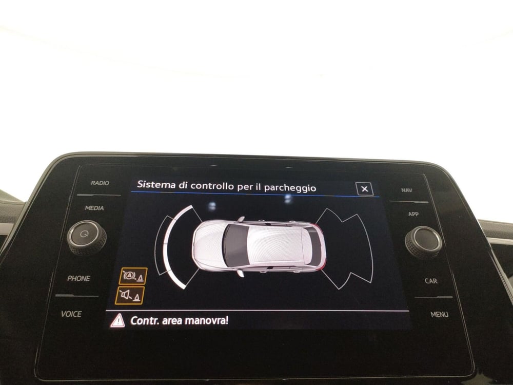 Volkswagen T-Roc usata a Napoli (18)