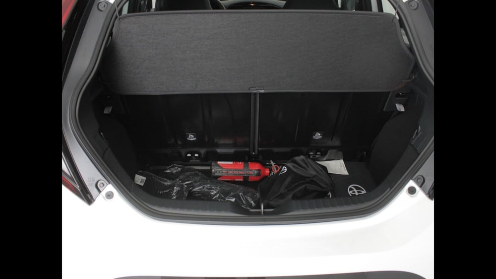 Toyota Aygo X nuova a Palermo (11)
