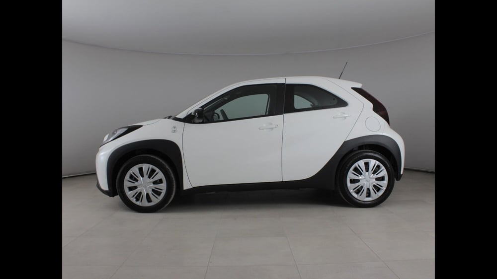 Toyota Aygo X nuova a Palermo (3)