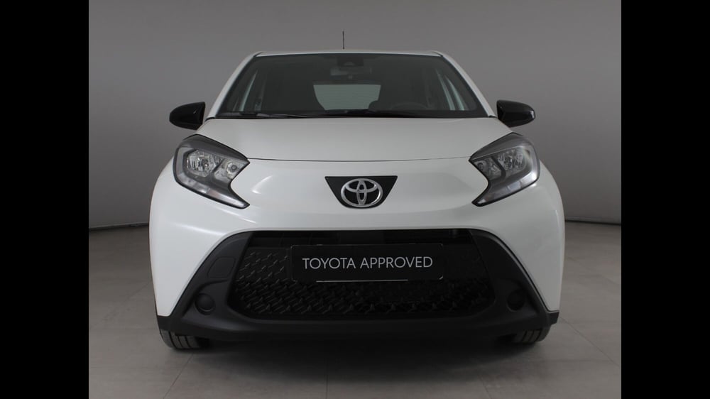 Toyota Aygo X nuova a Palermo (5)