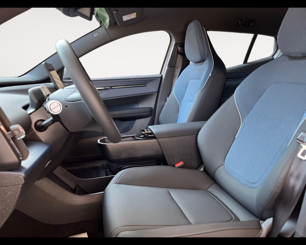 Volvo EX30 nuova a Ravenna (10)