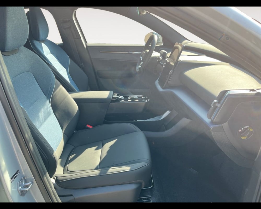 Volvo EX30 nuova a Ravenna (13)