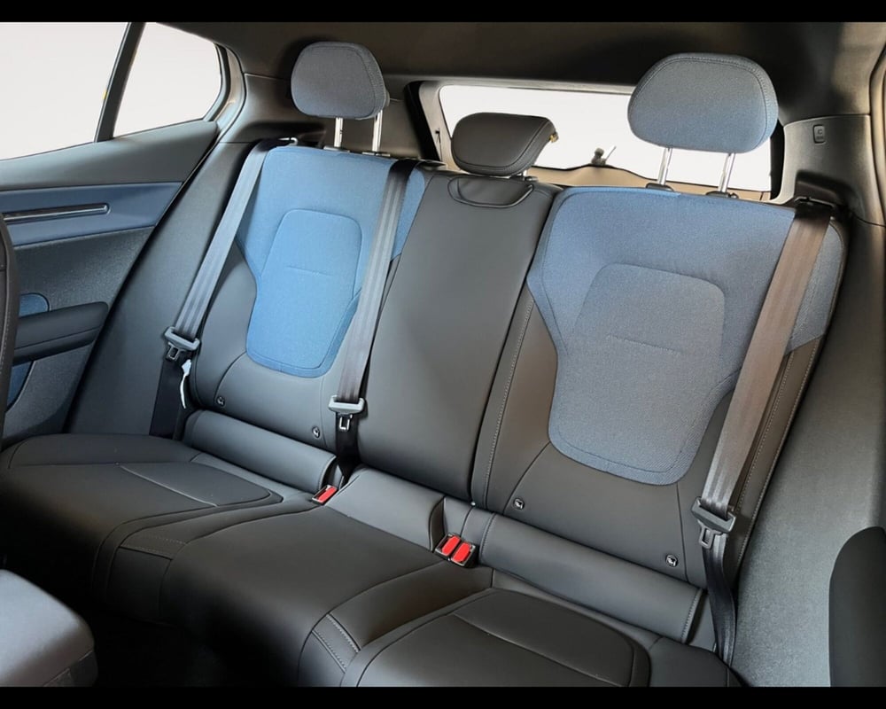 Volvo EX30 nuova a Ravenna (15)