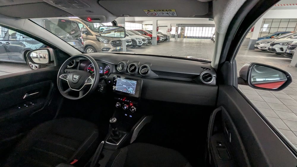 Dacia Duster usata a Milano (12)