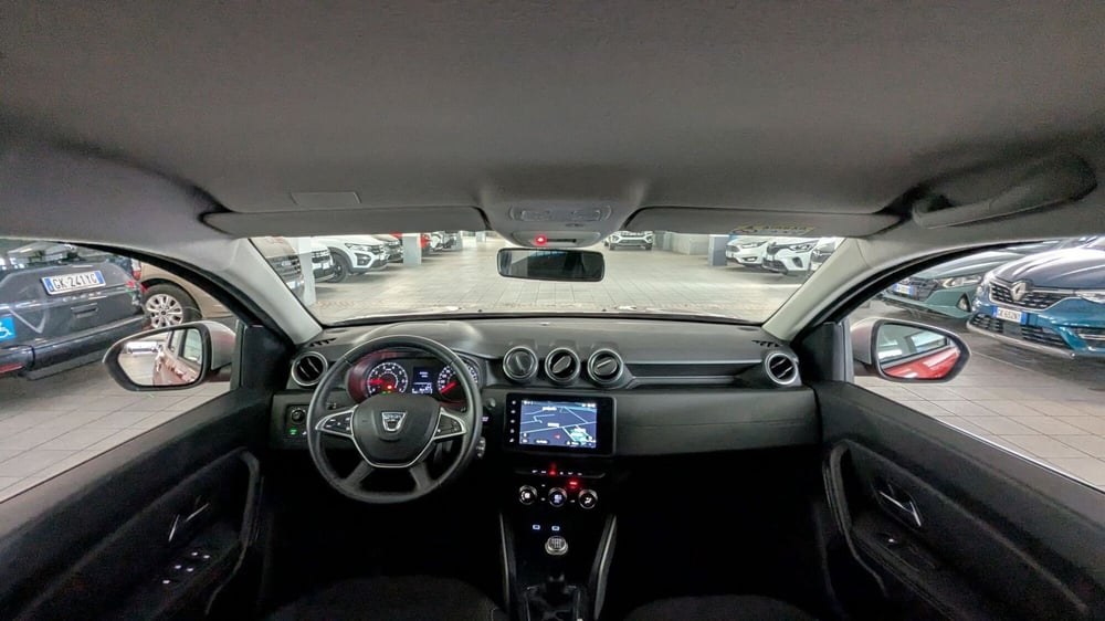 Dacia Duster usata a Milano (7)
