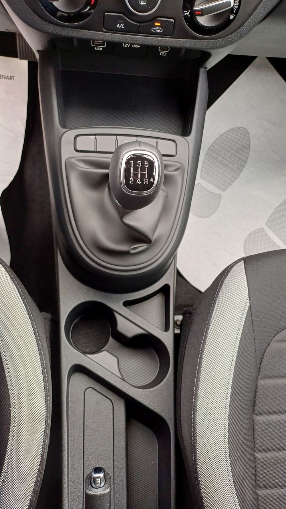 Hyundai i10 nuova a Padova (16)
