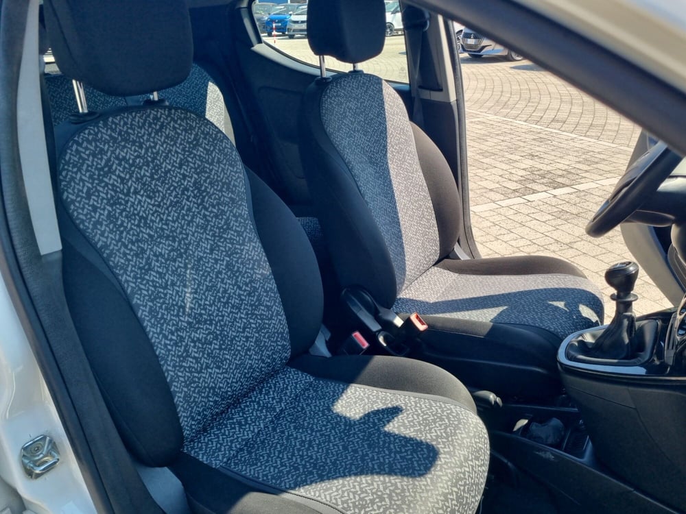 Lancia Ypsilon usata a Lucca (14)