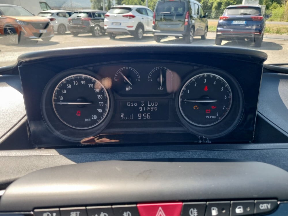Lancia Ypsilon usata a Lucca (8)