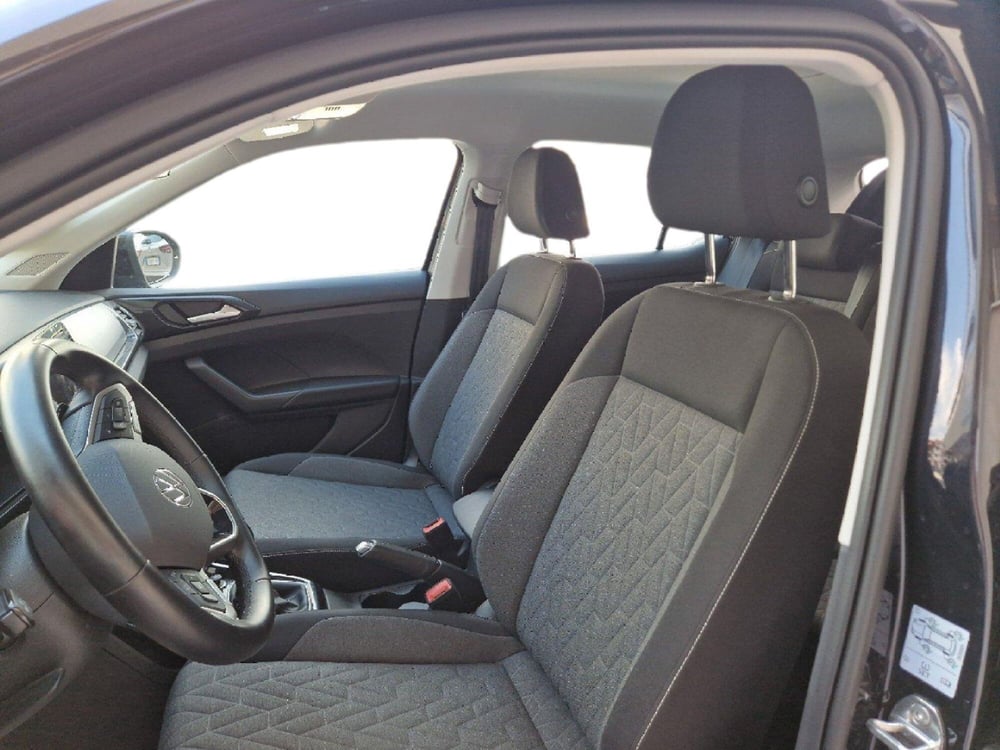 Volkswagen T-Cross usata a Frosinone (11)