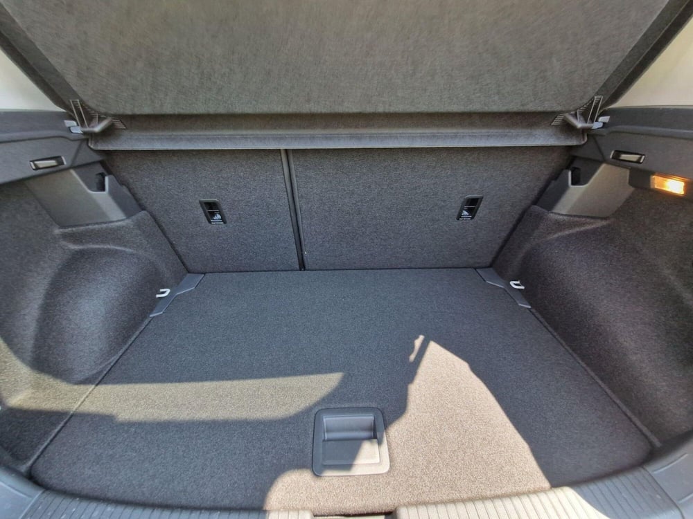 Volkswagen T-Cross nuova a Frosinone (13)