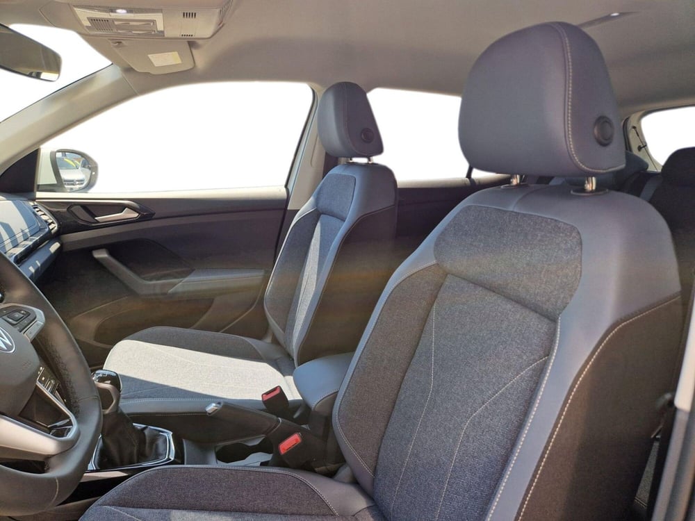 Volkswagen T-Cross nuova a Frosinone (12)