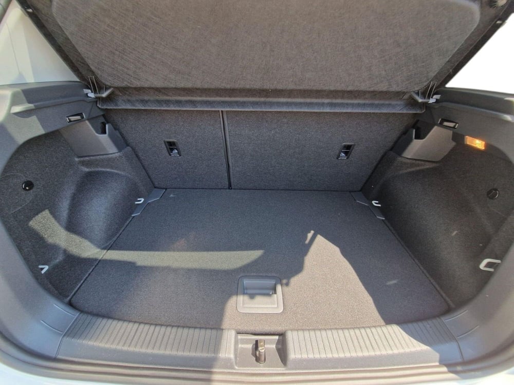 Volkswagen T-Cross nuova a Frosinone (9)