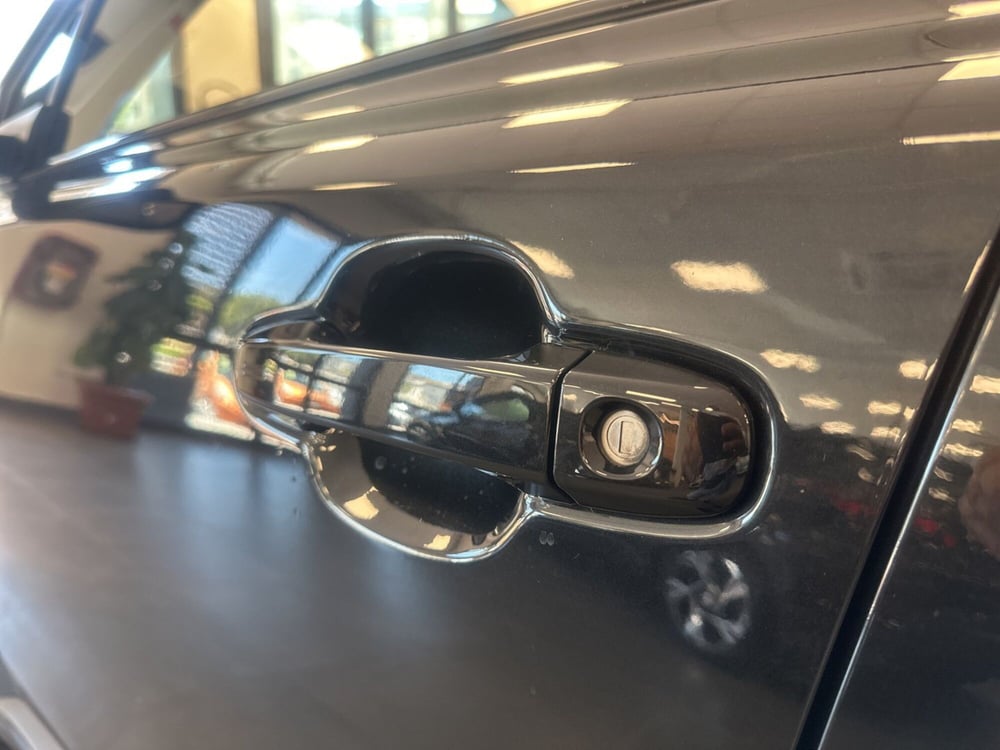 Toyota Toyota C-HR usata a Catanzaro (11)