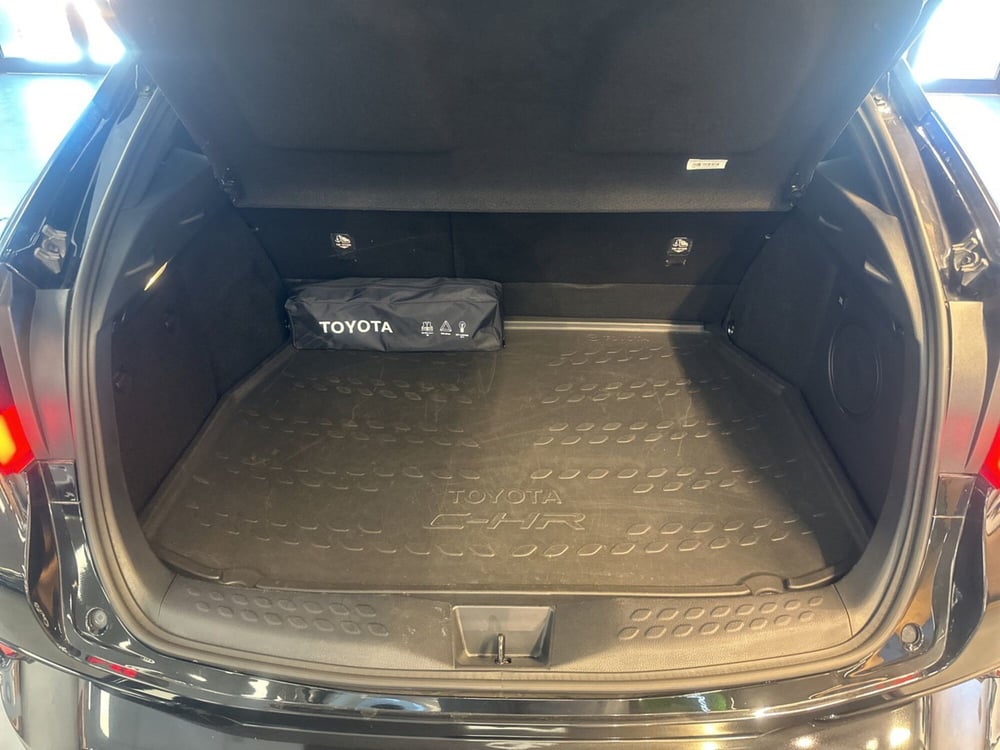 Toyota Toyota C-HR usata a Catanzaro (14)