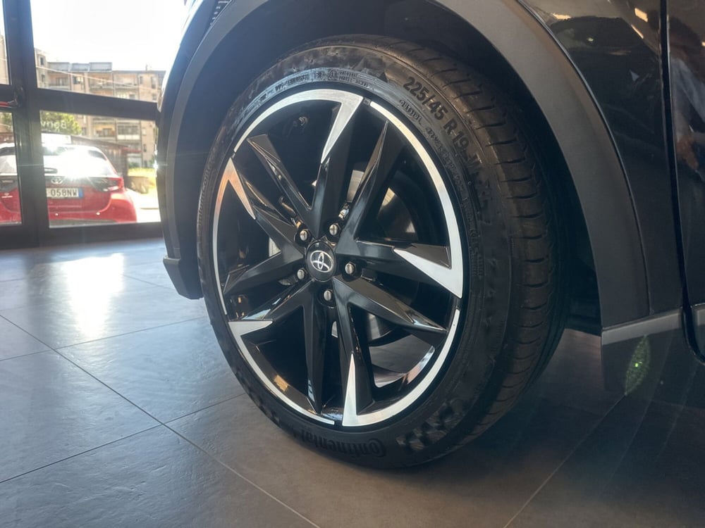 Toyota Toyota C-HR usata a Catanzaro (15)