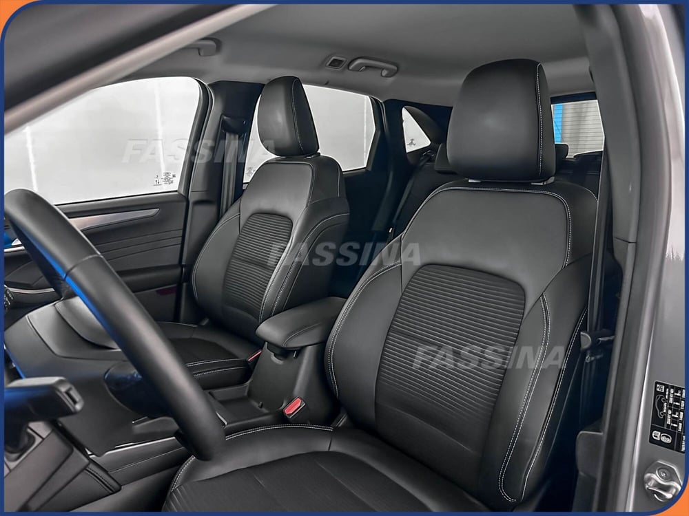 Ford Kuga usata a Milano (8)