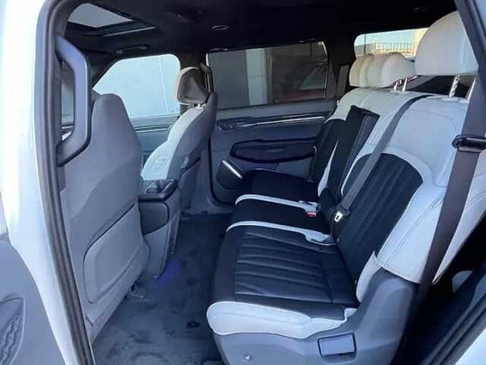 Kia EV9 nuova a Milano (11)