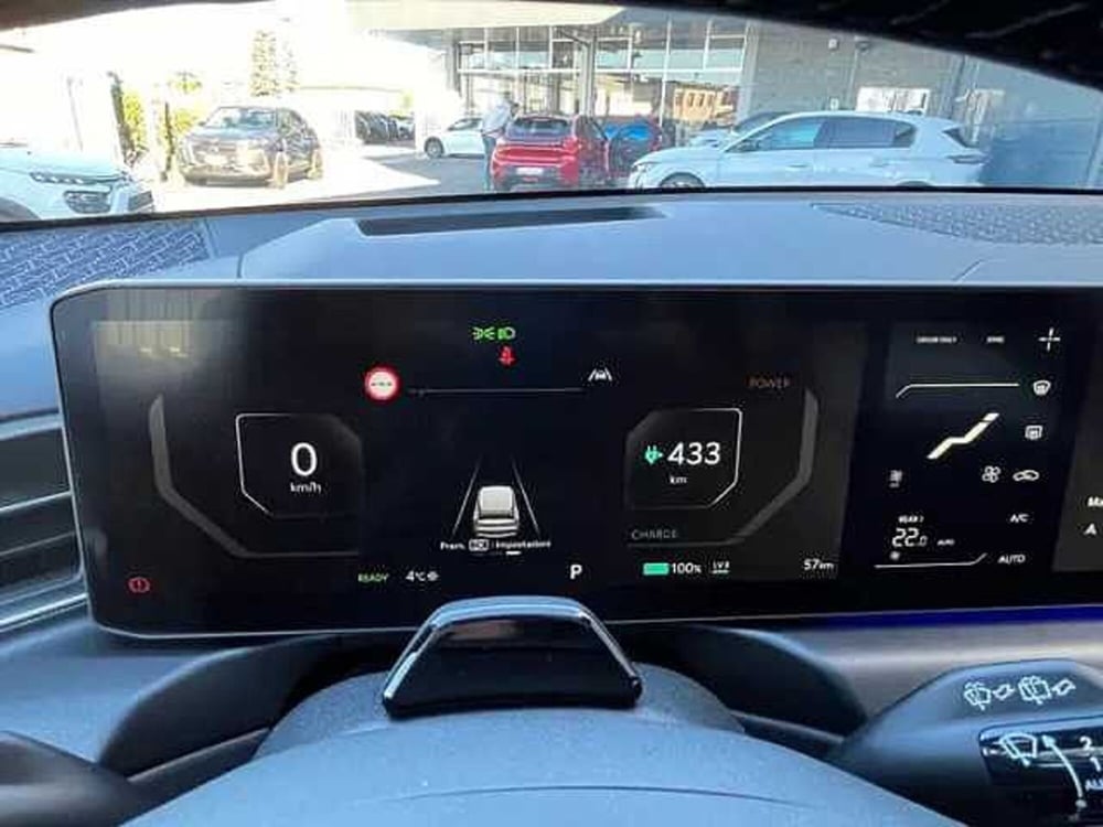 Kia EV9 nuova a Milano (12)