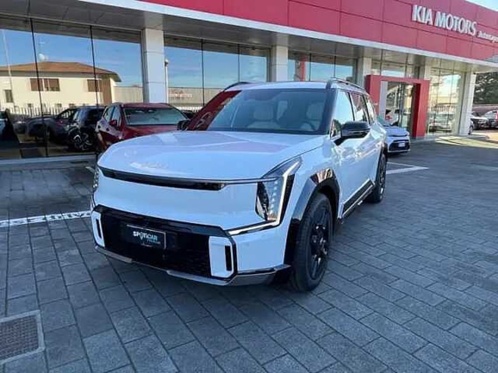 Kia EV9 nuova a Milano (3)