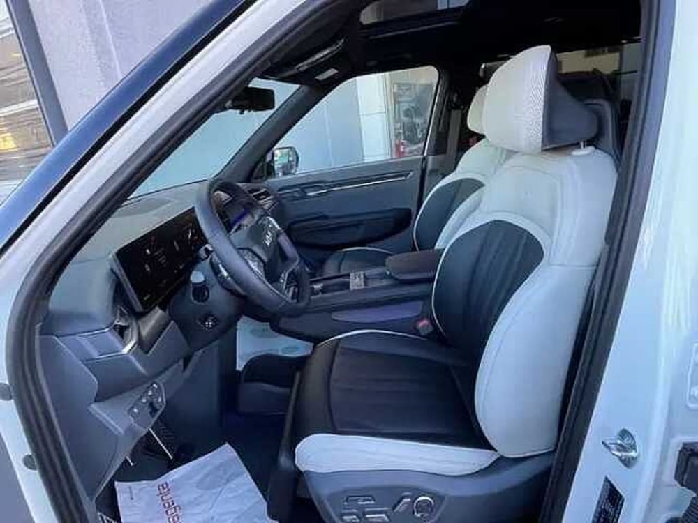 Kia EV9 nuova a Milano (8)