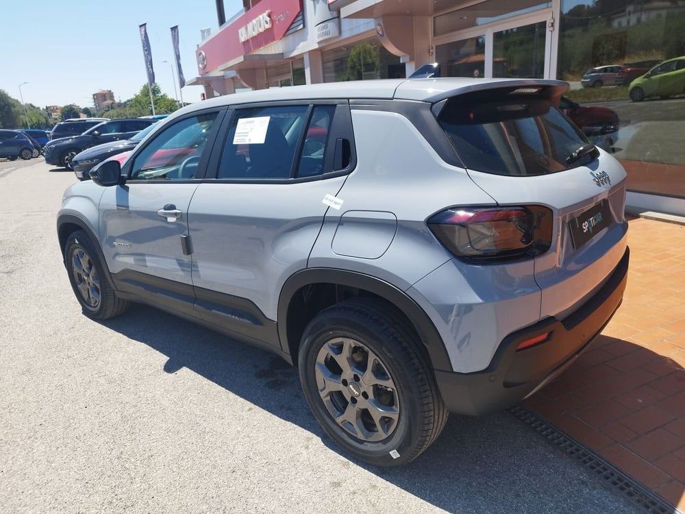 Jeep Avenger nuova a Arezzo (12)