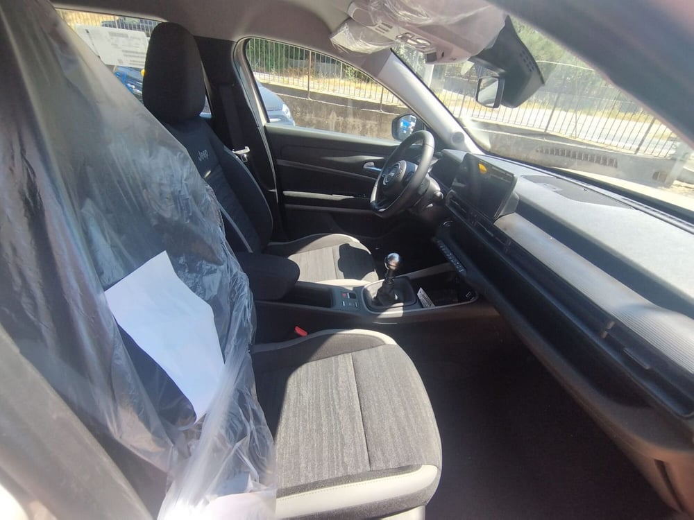 Jeep Avenger nuova a Arezzo (16)